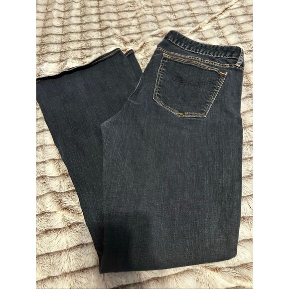 Women's Gap 1969 Flared Dark Blue Jeans Size 16 curvy - Picture 1 of 6